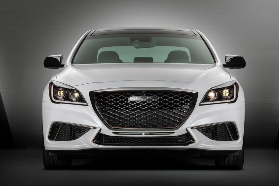 Κουίζ: Ποιας μάρκας είναι το σπορ σεντάν των 365 ίππων;