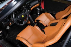 Διάσημος σχεδιαστής μόδας πουλάει την Ferrari Enzo του