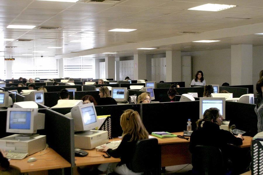 Πόσοι είναι οι δημόσιοι υπάλληλοι στην Ελλάδα;