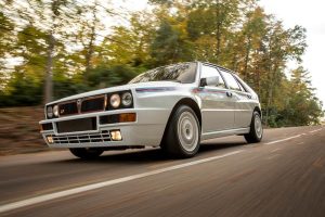 Πωλείται Lancia Delta HF Integrale Evoluzione 1 «Martini 5»