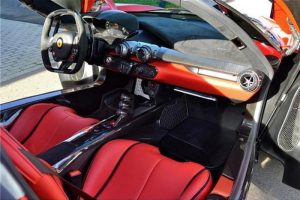 Μεταχειρισμένη Ferrari LaFerrari κοστίζει όσο 10 καινούργιες!