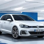 Ανανεωμένο VW Golf: Πάει και σβηστό! (+video)
