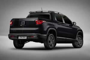 Fiat Toro Black Jack και με νέο κινητήρα αιθανόλης 186 ίππων