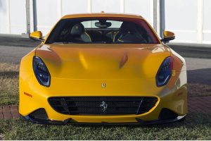 Μία και μοναδική Ferrari. Στην κυριολεξία (+video)