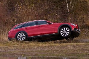 Off roading με τη νέα Mercedes E-Class All-Terrain (+video)