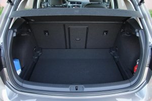 Συγκριτικό Toyota Auris diesel VS VW Golf diesel