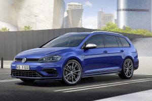 Η VW παρουσίασε το ισχυρότερο και το πιο αδύναμο Golf