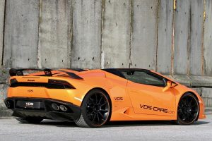 Lamborghini Huracan Spyder βουτηγμένη στα ανθρακονήματα