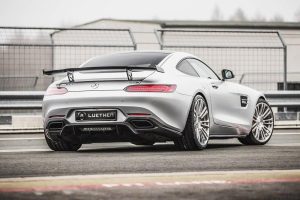 Τρομακτική Mercedes-AMG GT με 330 χλμ./ώρα τελική