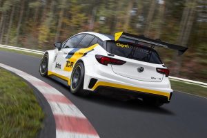 Το μάχιμο Opel Astra TCR των 330 ίππων