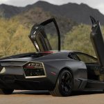 Σε δημοπρασία μία από τις 20 Lamborghini Reventon