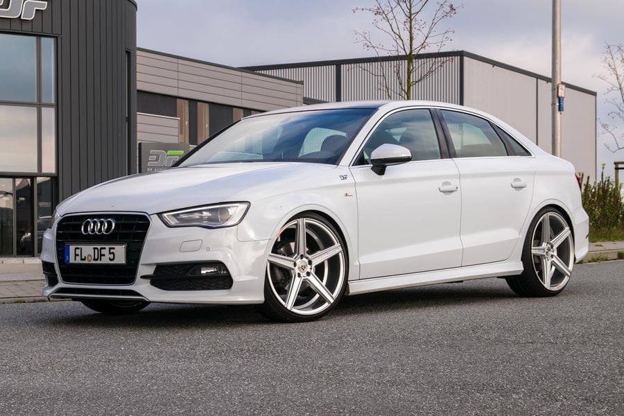 Βελτιωμένο Audi A3 Sedan με σπορ ανάρτηση και ζάντες (+video)