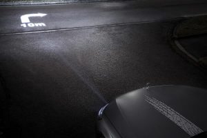Επαναστατικά φώτα Digital Light της Mercedes (+video)