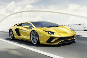 Lamborghini Aventador S με 740 PS και τετραδιεύθυνση