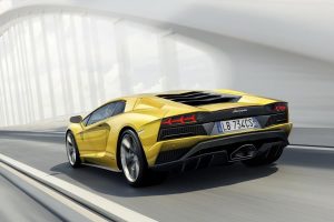 Lamborghini Aventador S με 740 PS και τετραδιεύθυνση