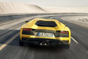 Lamborghini Aventador S με 740 PS και τετραδιεύθυνση