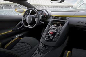 Lamborghini Aventador S με 740 PS και τετραδιεύθυνση