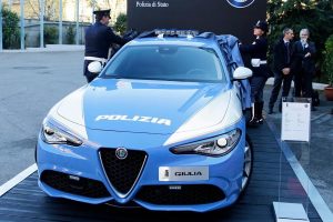 H Alfa Romeo Giulia Veloce στο πλευρό του νόμου