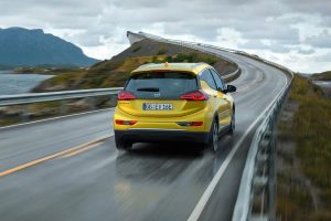 Ξεκίνησε τις πωλήσεις του στην Ευρώπη το ηλεκτρικό Opel Ampera-e