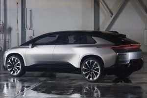 Ηλεκτρικό με 1.050 PS. Είπες κάτι Ferrari; (+videos)