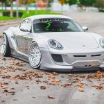 Μετατροπή "βιασμός" μιας Porsche Cayman