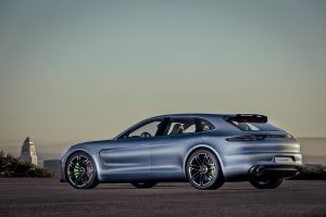 Τον Μάρτιο η νέα Porsche Panamera Sport Turismo