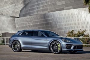 Τον Μάρτιο η νέα Porsche Panamera Sport Turismo