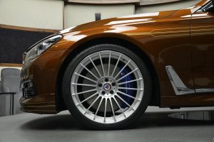 Αυτή η BMW Σειρά 7 Alpina B7 είναι η απόλυτη limo!