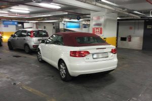 Μόνο στην Ελλάδα: Απίστευτο τρολάρισμα σε… παιδικό παρκάρισμα