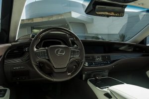Νέο Lexus LS με μοτέρ 415 ίππων και 10ρι κιβώτιο (+video)