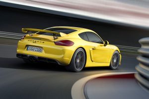 Η Porsche ετοιμάζει τη νέα Cayman GT4 RS