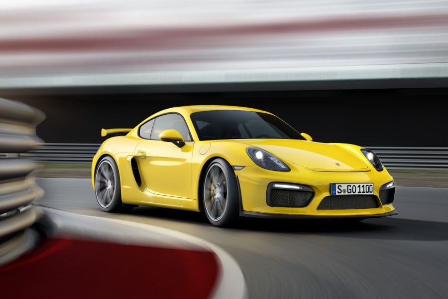 Η Porsche ετοιμάζει τη νέα Cayman GT4 RS