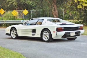 Πωλείται ξανά η Ferrari Testarossa από το Miami Vice