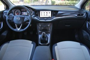 Συγκριτικό Opel Astra 1.0 turbo VS Toyota Auris 1.2 turbo