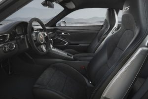 Με 450 ίππους η νέα Porsche 911 GTS!