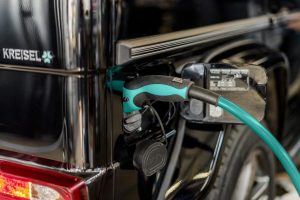 Το βενζινοκίνητο που… εξολόθρευσε ο Schwarzenegger (+video)