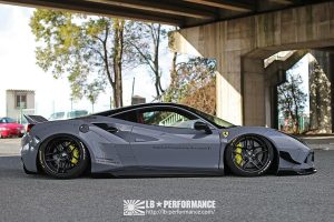 Πραγματικό… τούμπανο η Ferrari 488 GTB της Liberty Walk