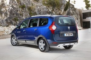 Ανανέωση για τα πιο οικογενειακά Dacia