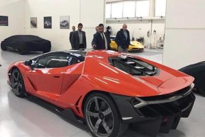 Ποιος είναι ο πρώτος που πήρε τη Lamborghini των 2,5 εκ. ευρώ;