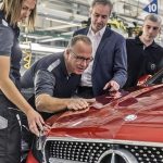 Πόσο bonus έδωσε η Mercedes στους υπαλλήλους της για την περσινή χρονιά-ρεκόρ;