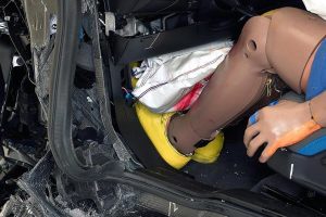 Εντυπωσιακό το BMW i3 στα crash tests (+videos)