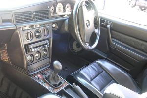 Mercedes-Benz 190E ή καινούργια C-Class