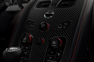 Νέες Aston Martin στα χρώματα της Red Bull