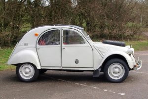 75.000 ευρώ για ένα σπάνιο δικινητήριο Citroen 2CV Sahara