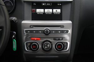 Δοκιμή Citroen C4 1.6 BlueHDi 120 S&S