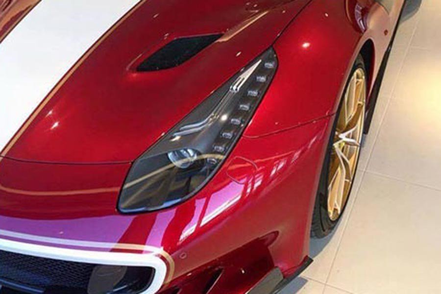 Τρέλανέ μας Pagani! Μετά την Porsche πήρε και Ferrari…