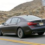 Η πληθωρική BMW M760Li xDrive των 291.000 ευρώ!