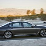 Η πληθωρική BMW M760Li xDrive των 291.000 ευρώ!