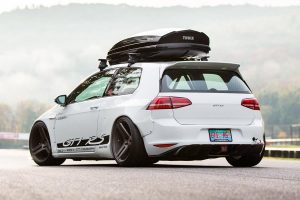 VW Golf GTI επέστρεψε τούμπανο από τον κόσμο των νεκρών…