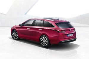 Νέο Hyundai i30 Wagon με πορτ-μπαγκάζ 602 λίτρων